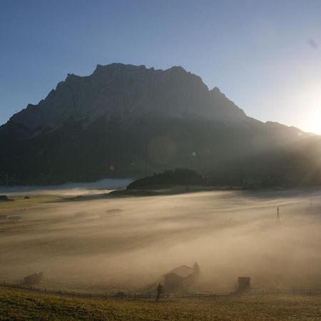 Alpin-Sportiv Lägenhet Lermoos Exteriör bild